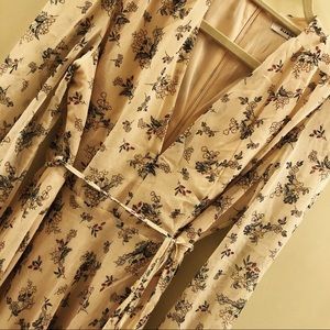 Floral cap sleeve dress NWOT